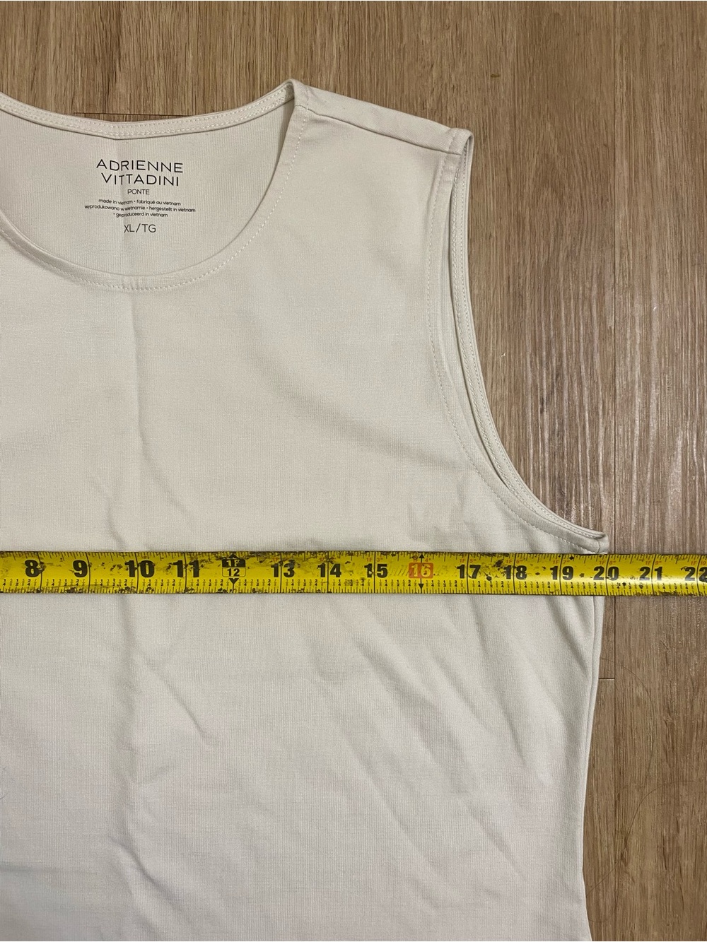 Adrienne Vittadini Cream Sleeveless Crewneck Tank Top - Picture 4 of 5